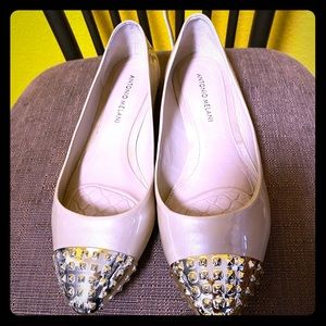 BOGO Antonio Melani Flats